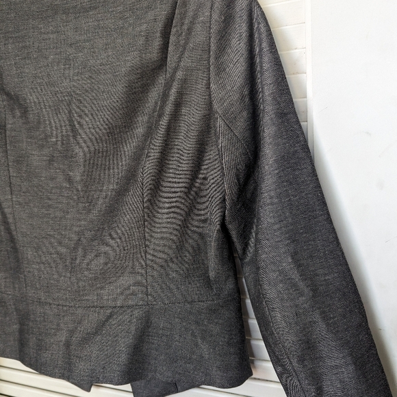 Express cropped blazer, gray, size 0 - Picture 9 of 9